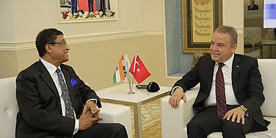 Hindistan’ın Ankara Büyükelçisi Başkan Böcek’i ziyaret etti
